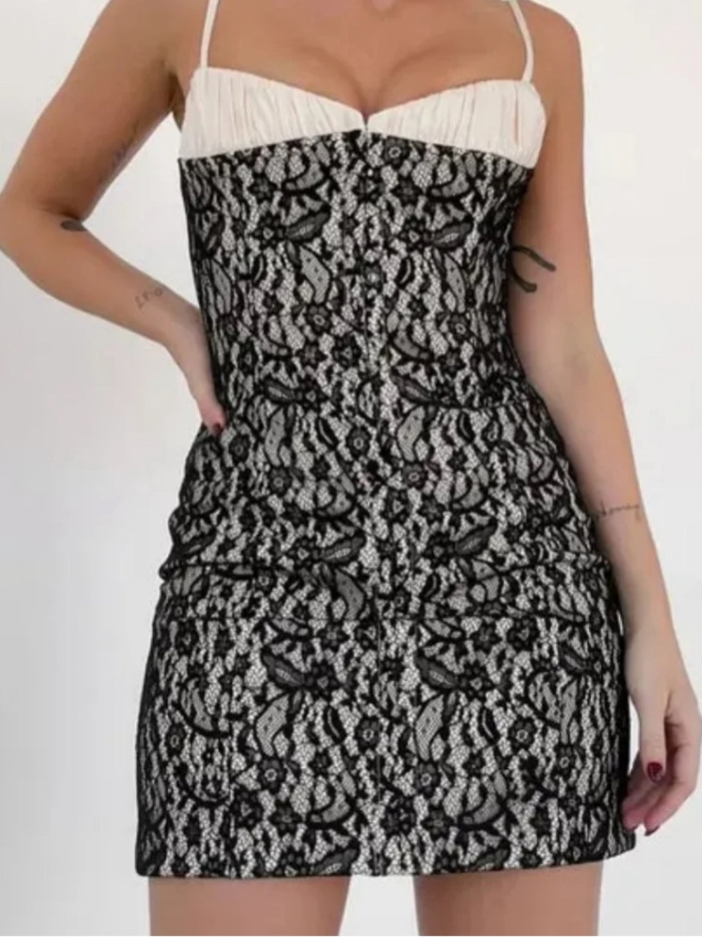 Rumored Versailles Mini Dress Lace Black Cream - Size 6 - Picture 3 of 9